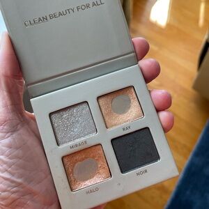 Beautycounter eyeshadow palette